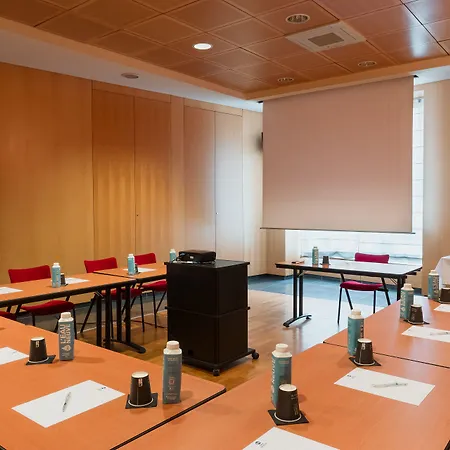 Western Centre Le Grand 푸아티에