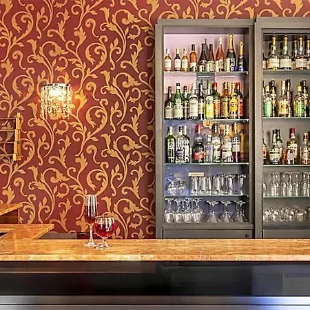 Western Centre Le Grand Hotel 4*
