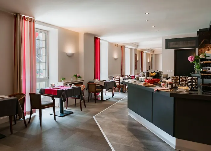 Western Centre Le Grand Otel Puvatya